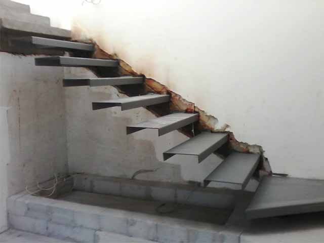 CRNA METALURGIJA- LETEĆE STEPENIŠTE